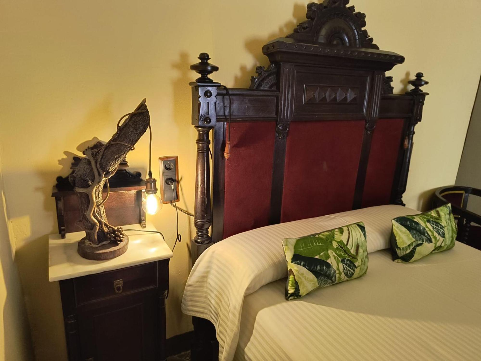 Hostal Rural Mas Blanc San Martin de Centellas Luaran gambar